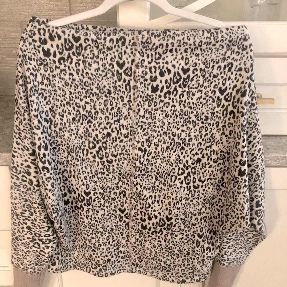 Hem & Thread Leopard Scoop Neck Sweater with Dolman Sleeves - Picture 2 of 4